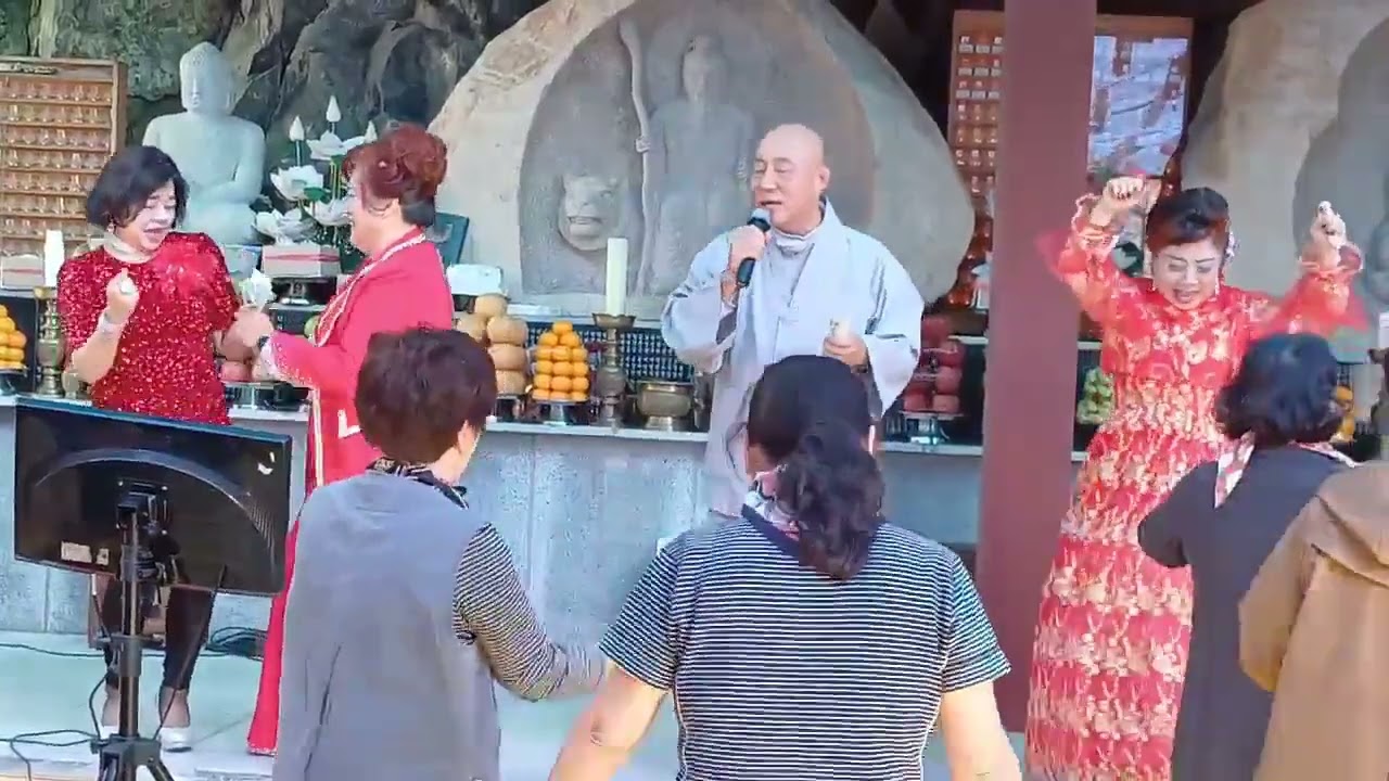 문현동 옥천암   스님🎶고장난벽시계🎵