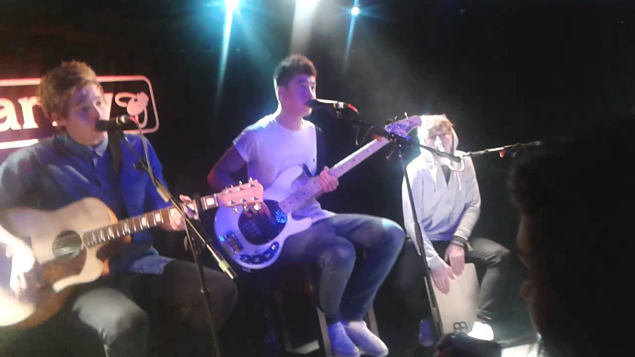 5 Seconds of Summer - Gotta Get Out acoustic