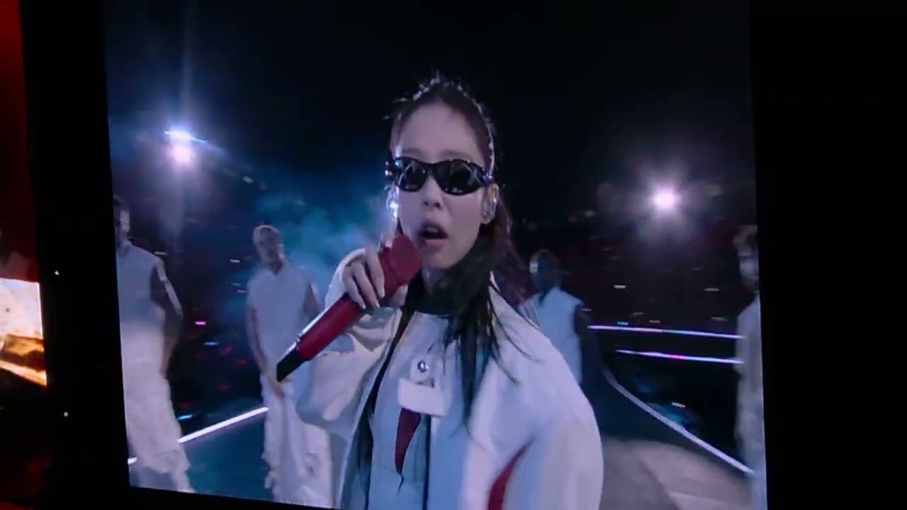 250705 BLACKPINK DEADLINE JENNIE SOLO STAGE / Mantra + with the IE + like JENNIE