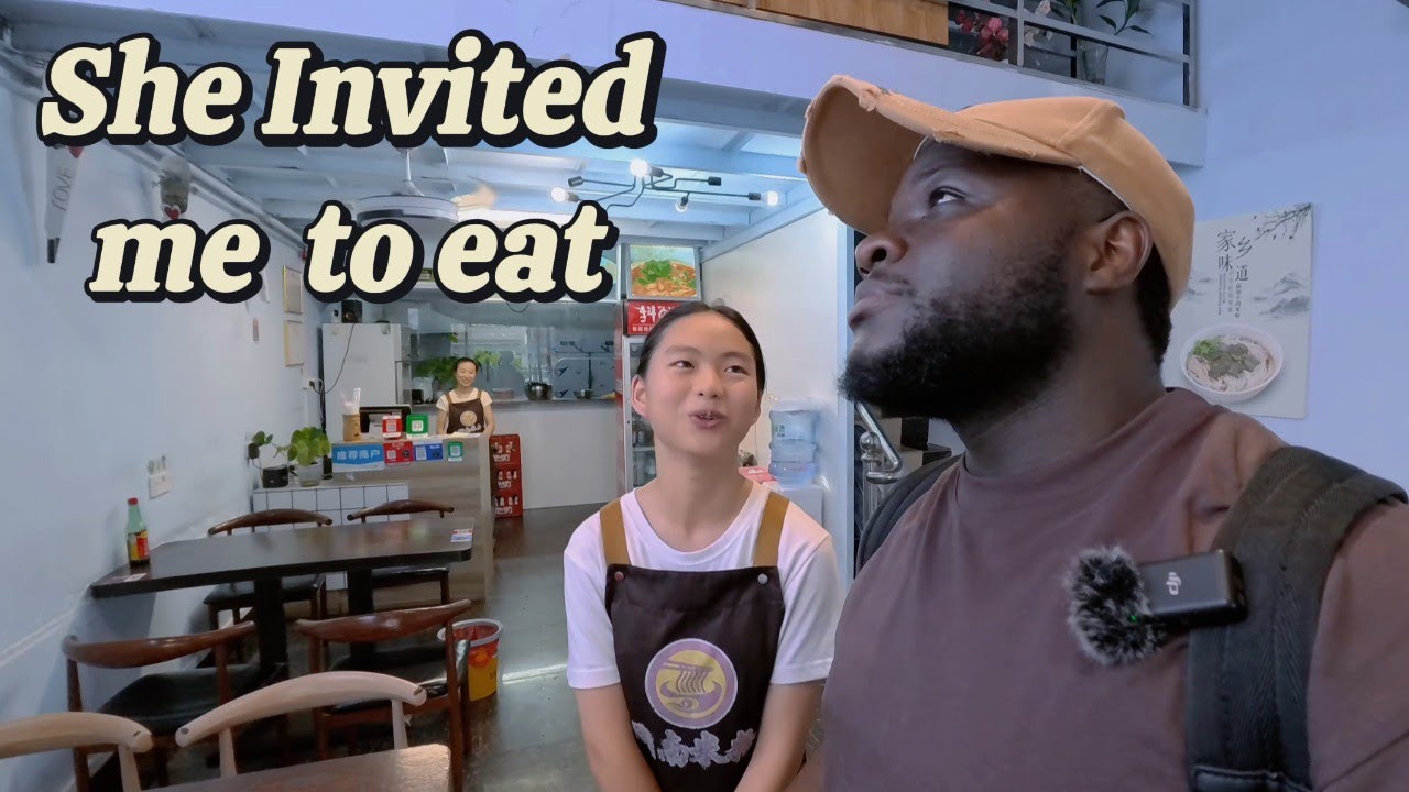 A Black man in China gets invited by a Chinese little girl to eat at her family’s restaurant