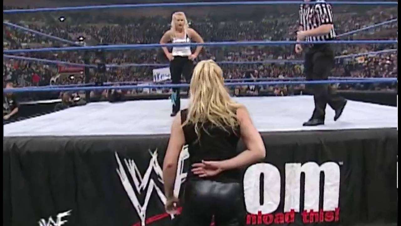 Trish Stratus vs Mighty Molly Susan Sarandon In The Audience