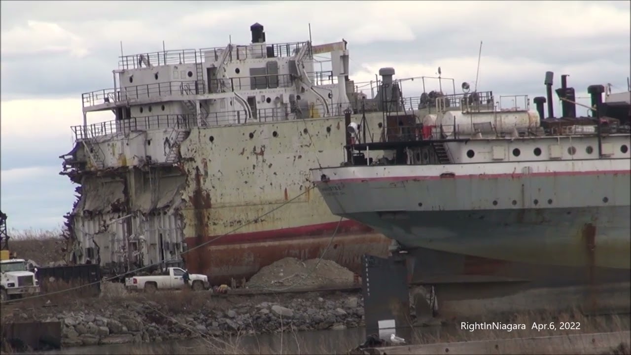 4 scrap ships at Port Colborne (Apr.6, 2022) MANISTEE, OJIBWAY & ST CLAIR, Welland Canal