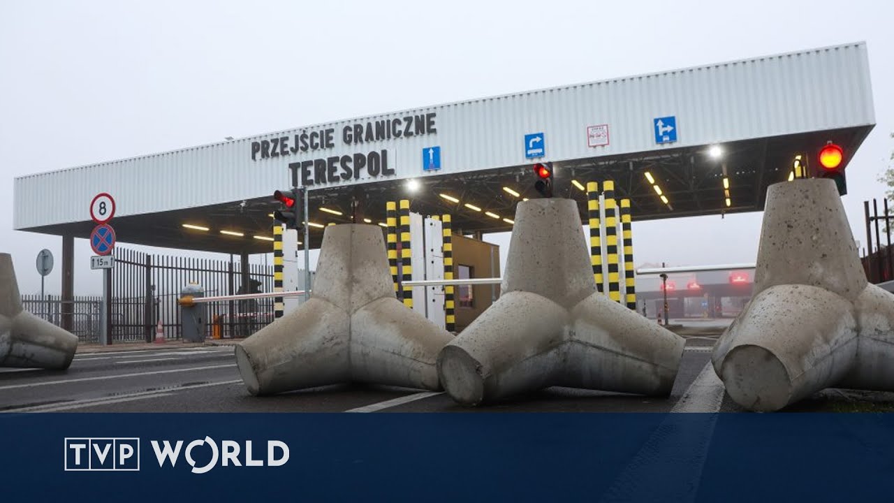 Poland reopens key border crossings with Belarus | Midday Report