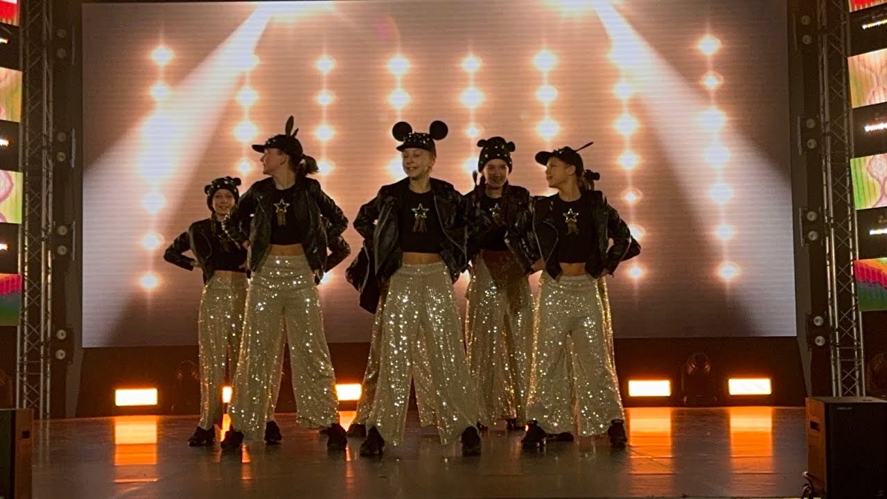 Dream Dance Studio Mickey World