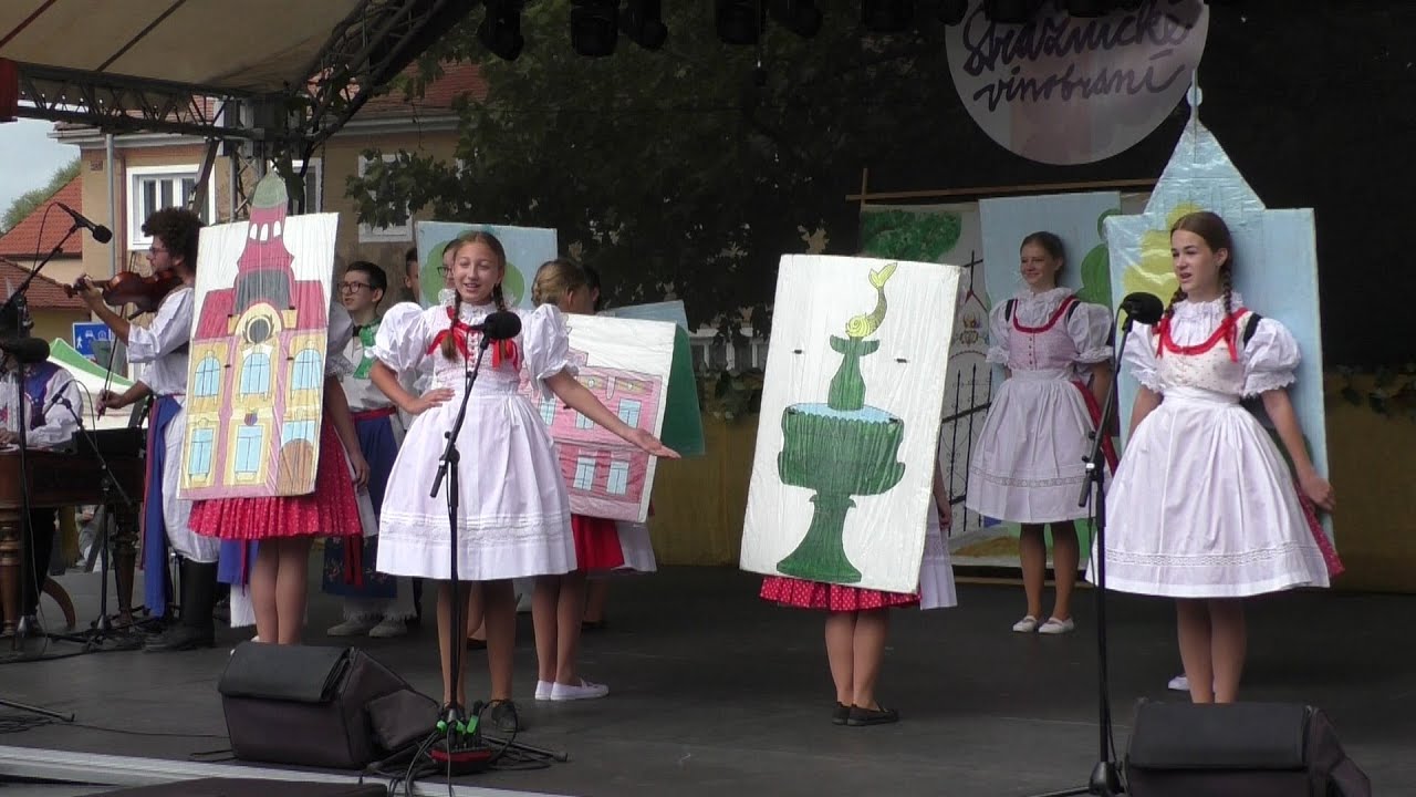 Dětský folklorní soubor Danájek s CM Rozsocháč - Strážnické vinobraní 2025