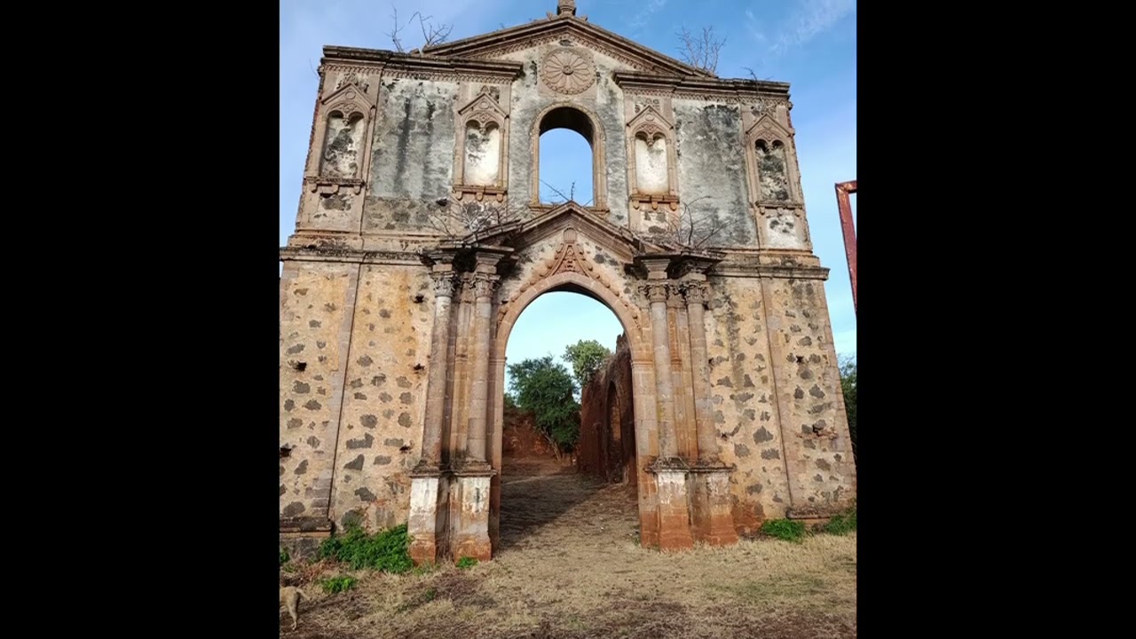 TARETAN (Michoacan, Mexico): sus bellezas historicas y naturales