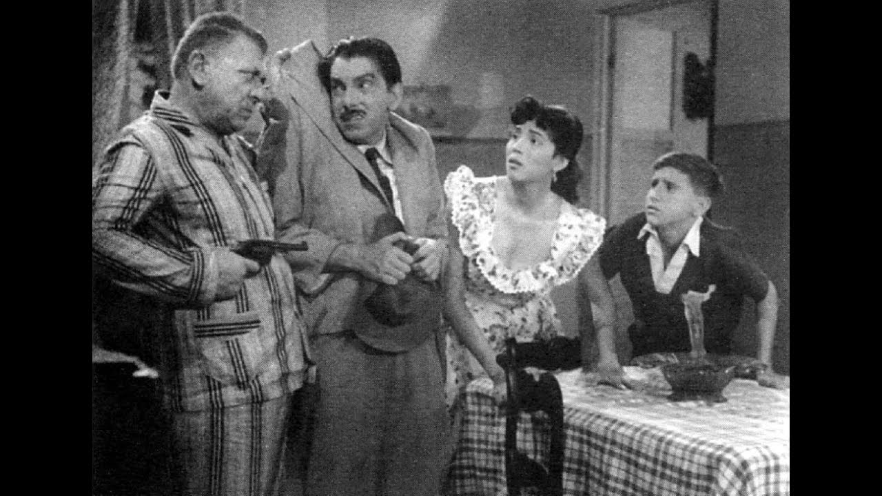 Mazzaropi e Theresa Amayo em FUZILEIRO DO AMOR - 1956