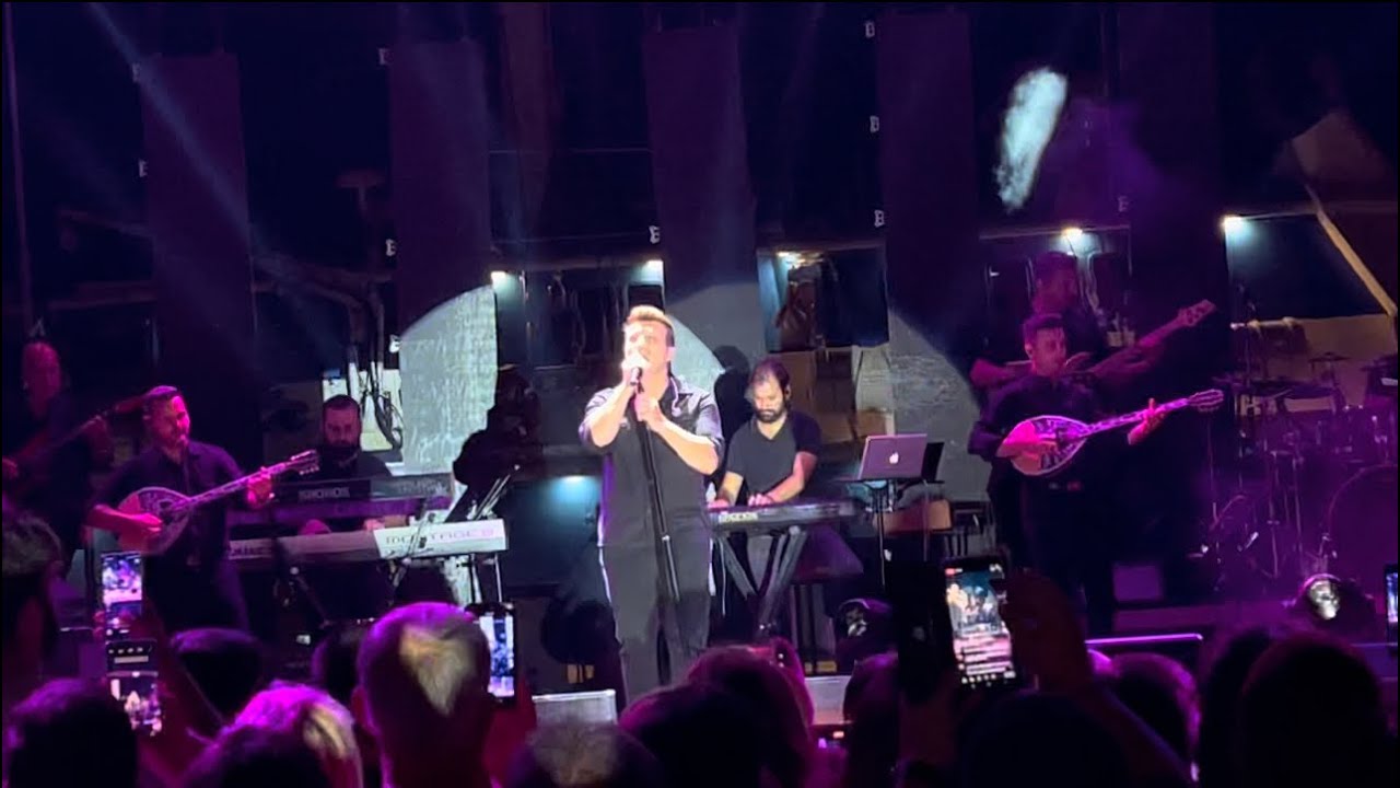 Giannis Ploutarhos live in Greece at Napflio marina. 2023 ,9 , August