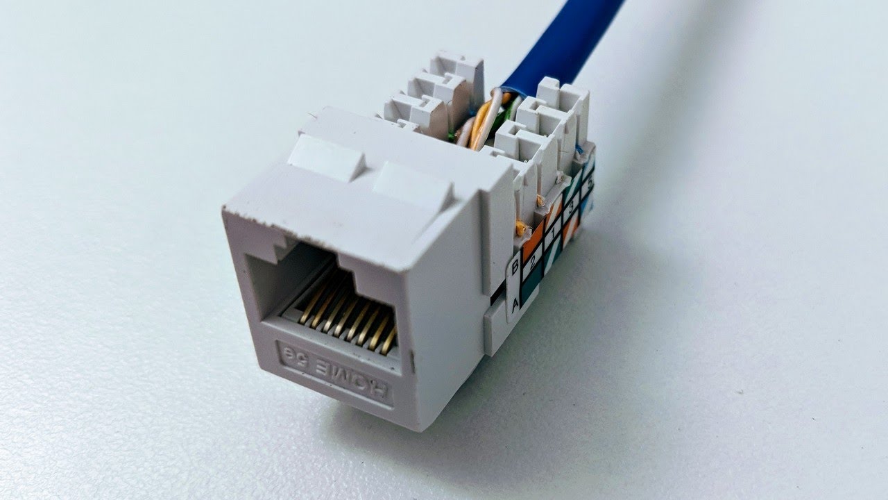Подключите кабель Cat6 к разъему