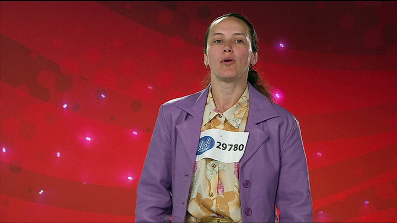 Olga sjunger på tre språk i Idol 2008 - Idol Sverige (TV4)