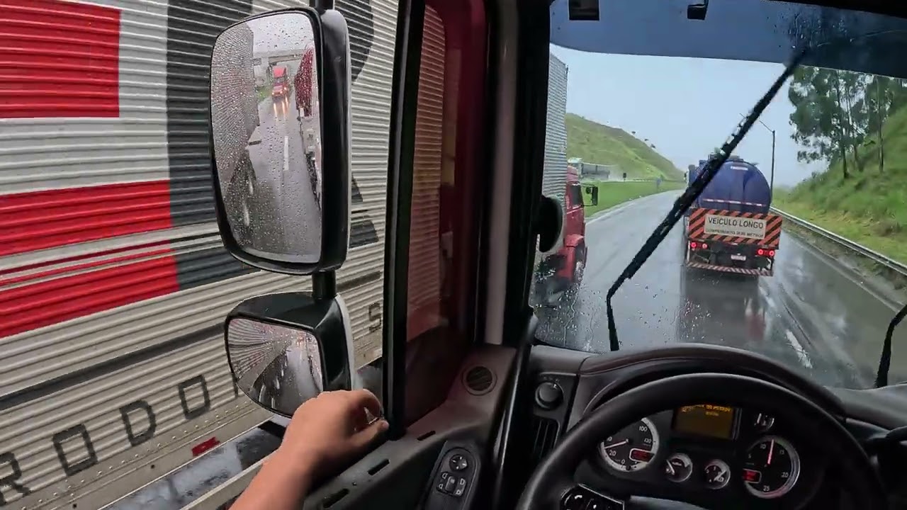 Muita chuva na 381!