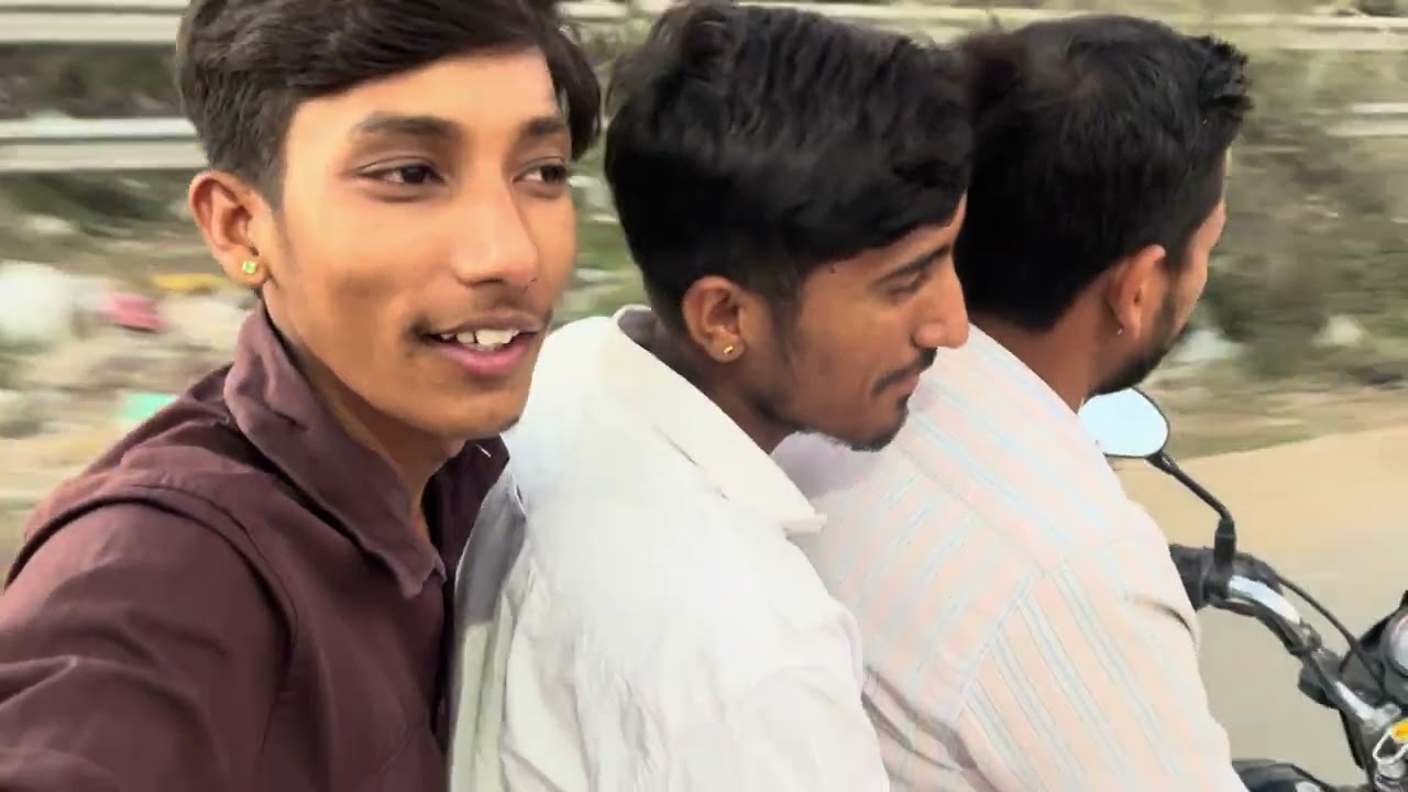 Ashok ko kite nhi uda ni aati 😀