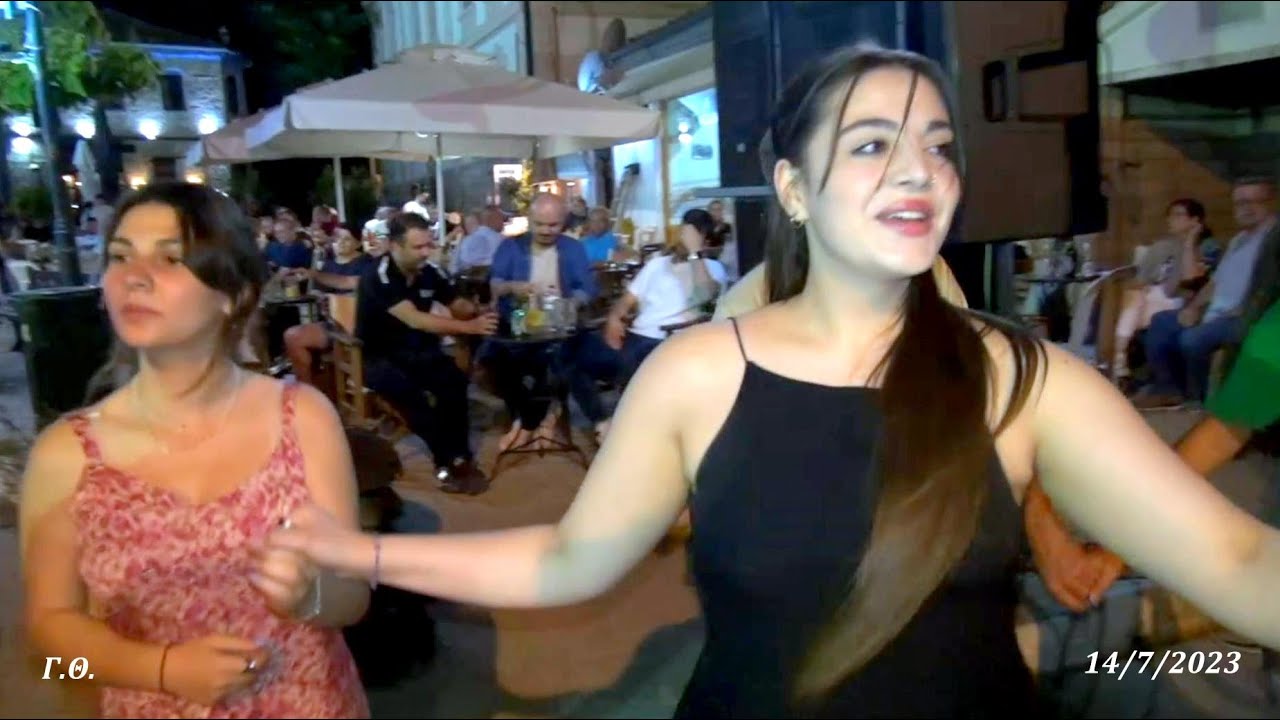 Sareni Tsourapi - Μουσικόραμα Φλώρινας / Ξινονερίτικα 