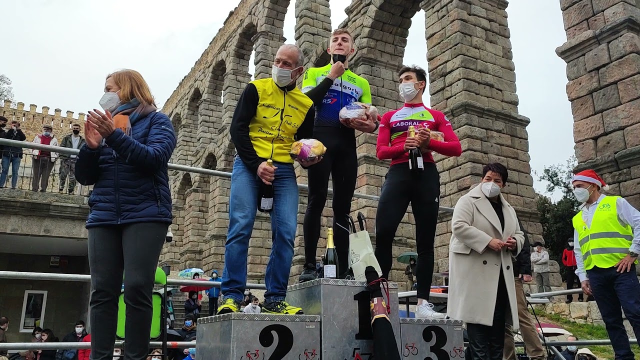 86 Carrera del Pavo en Segovia 2021. Día de Navidad Minuto silencio. Entrega Premios 25/12/2021 (16)