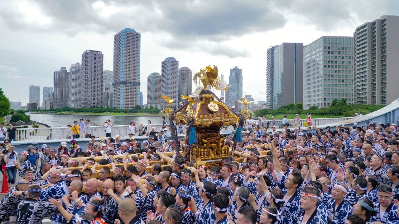 [ 4K60P ] 江戸三大祭り：深川八幡祭り・神輿連合渡御・富岡八幡宮例大祭  （水掛け祭）Fukagawa Hachiman Festival in TOKYO,JAPAN