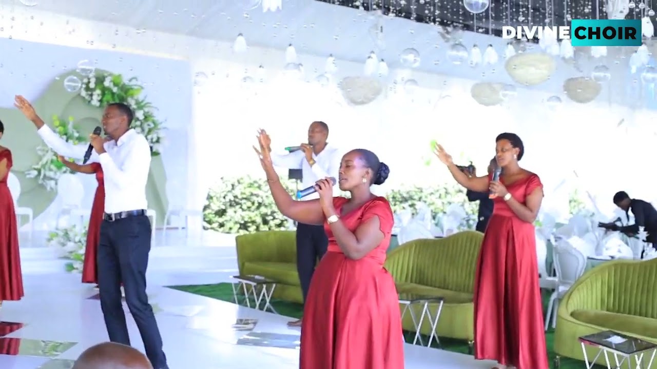 Divine Choir - Ninyesiima (Live from Lyantonde)