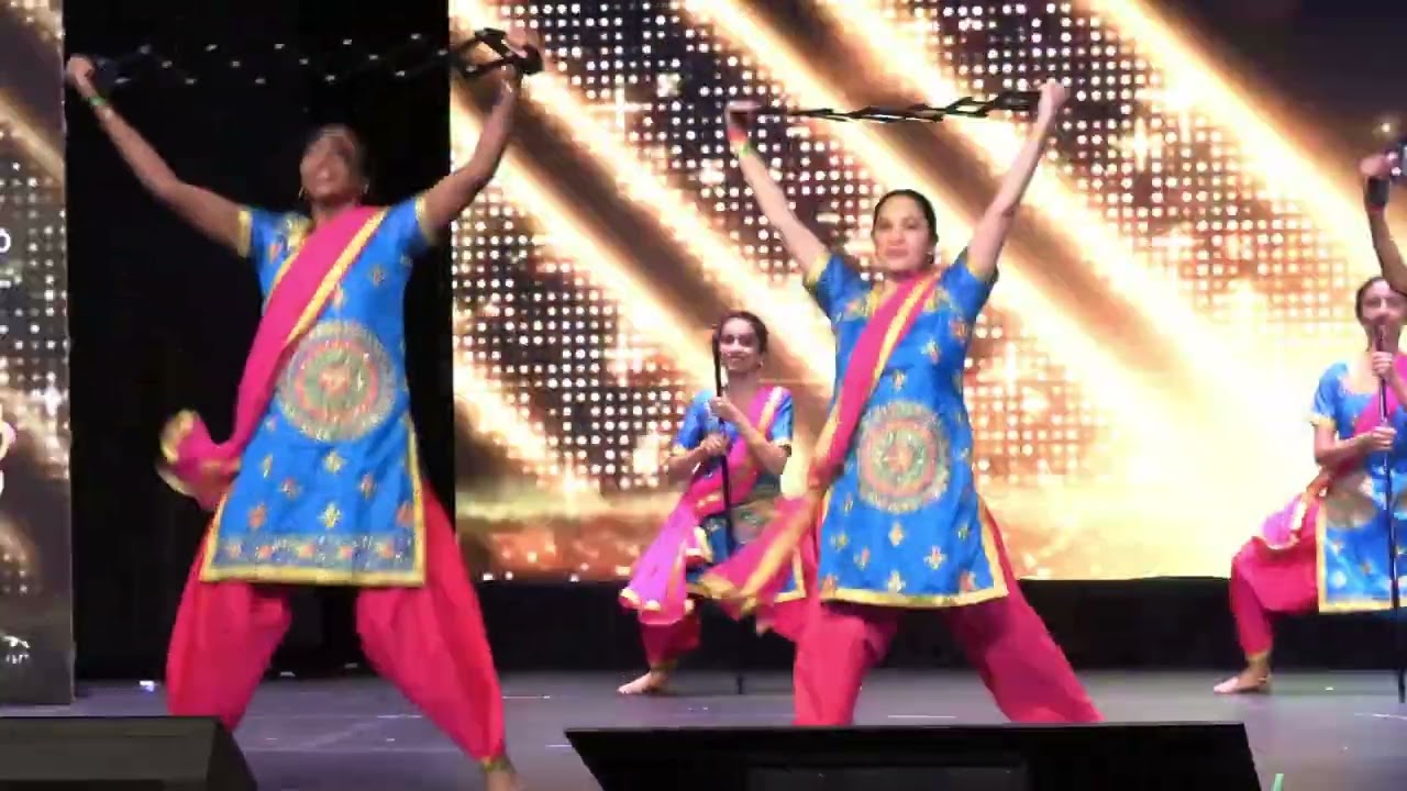 Punjabi Bhangra💃💃#bhangra#bhangradance#stageshow#melam2025#dance#dancedance#stageperformance#fyyyyyy