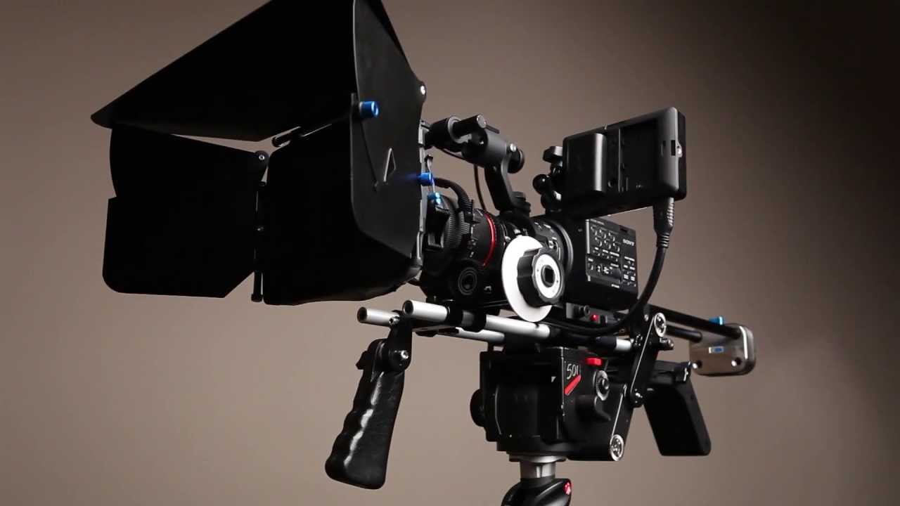 Sony NEX-FS100 Cinema Camera (tripod & shoulder rig)
