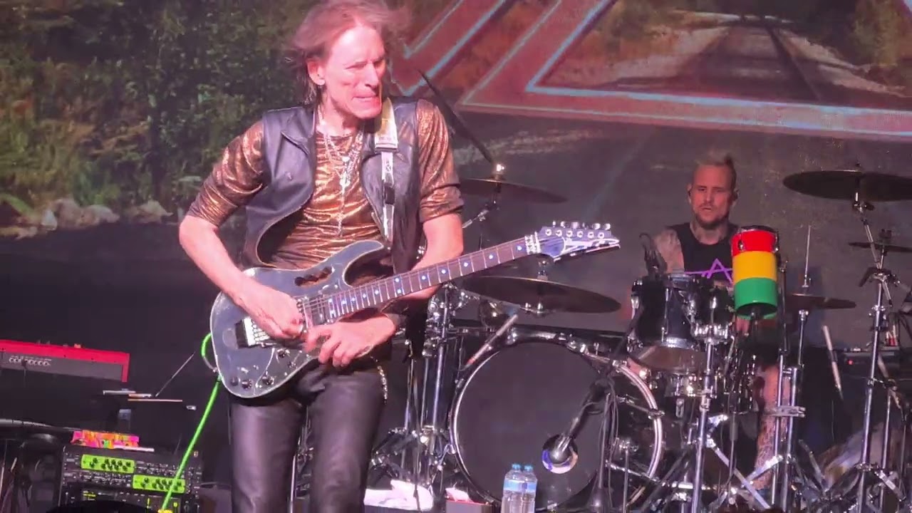 Steve Vai, “Bad Horsie”. Costa Rica, 2023.
