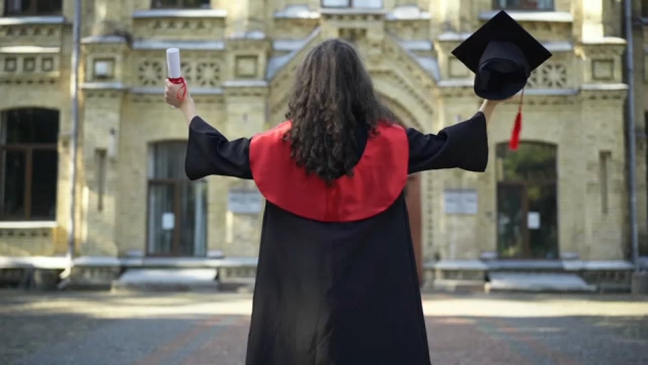 Scammers target college graduates with fake job recommendations