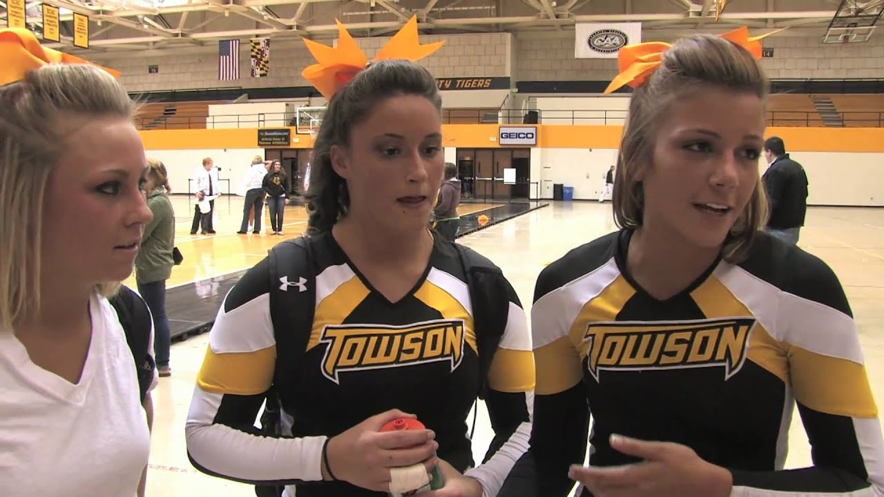 Towson Cheerleader Exhibition