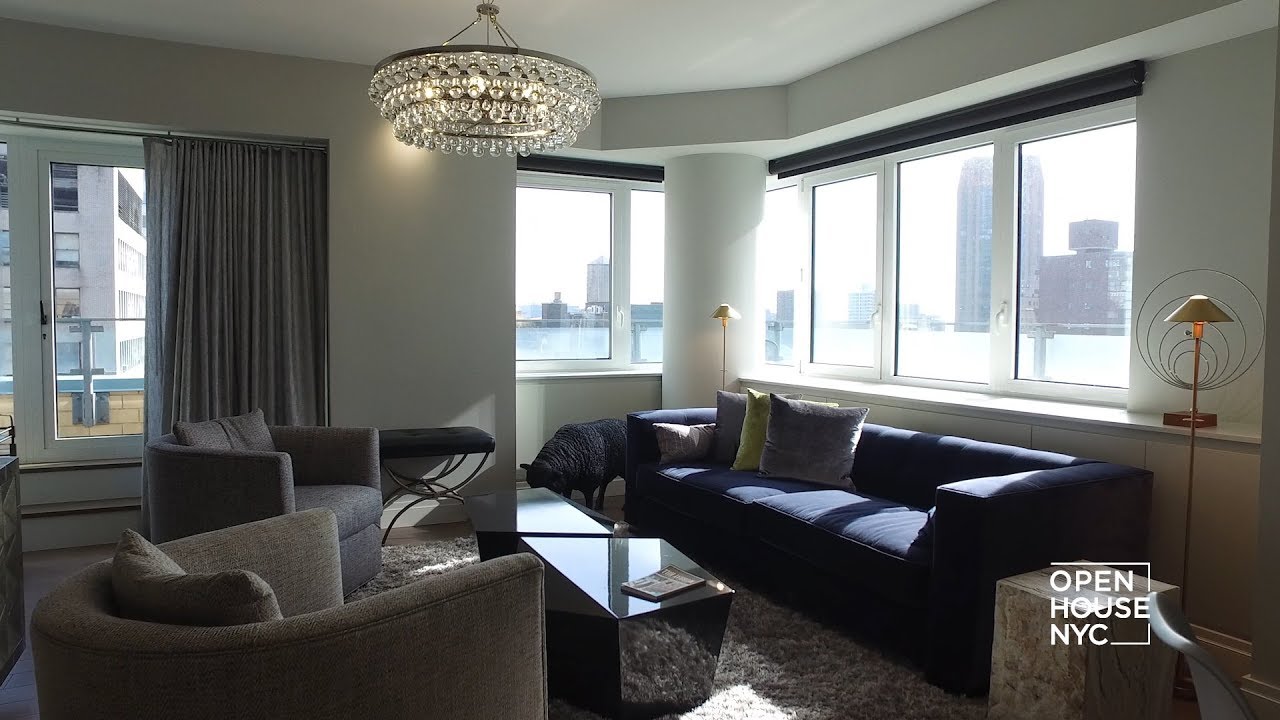 A Fifth Ave Penthouse with Bold Prints and Colorful Furnishings | Open House TV