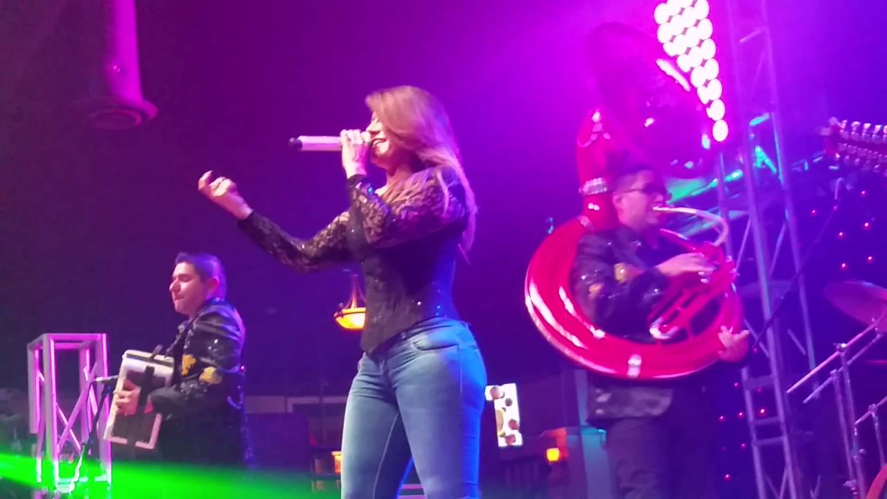 Diana Reyes en el palace de woodbridge va 2015