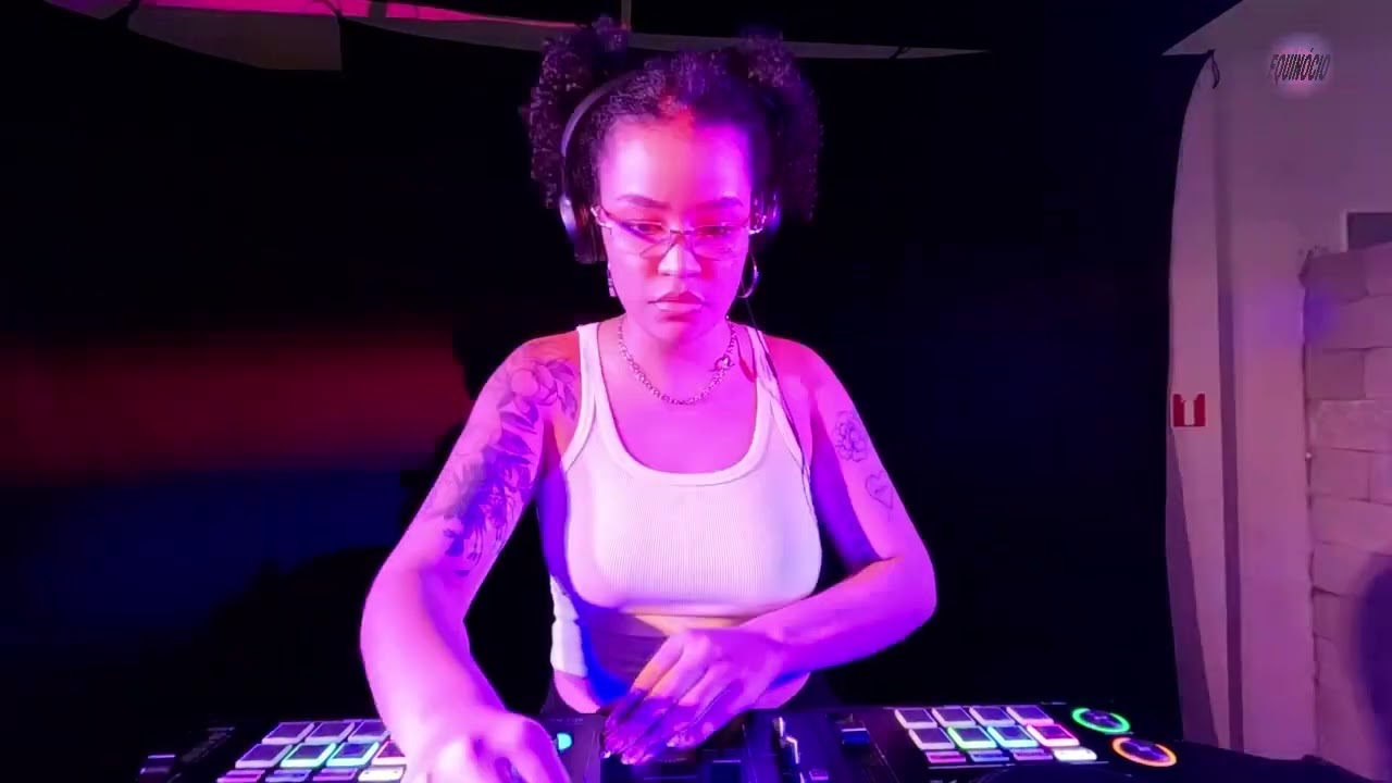 SET- Anna Reyss- Equinócio com OMOLOKO