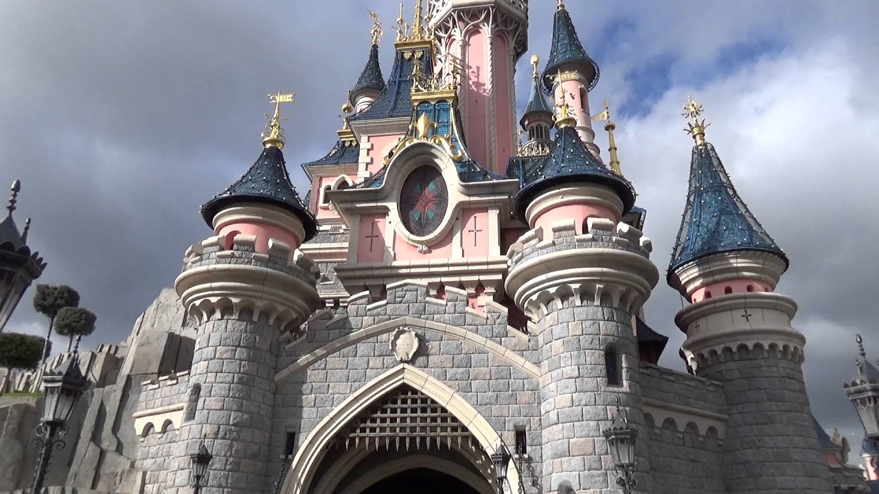 Disneyland Paris 2016 - Le Château de la Belle au Bois Dormant (Sleeping Beauty Castle)