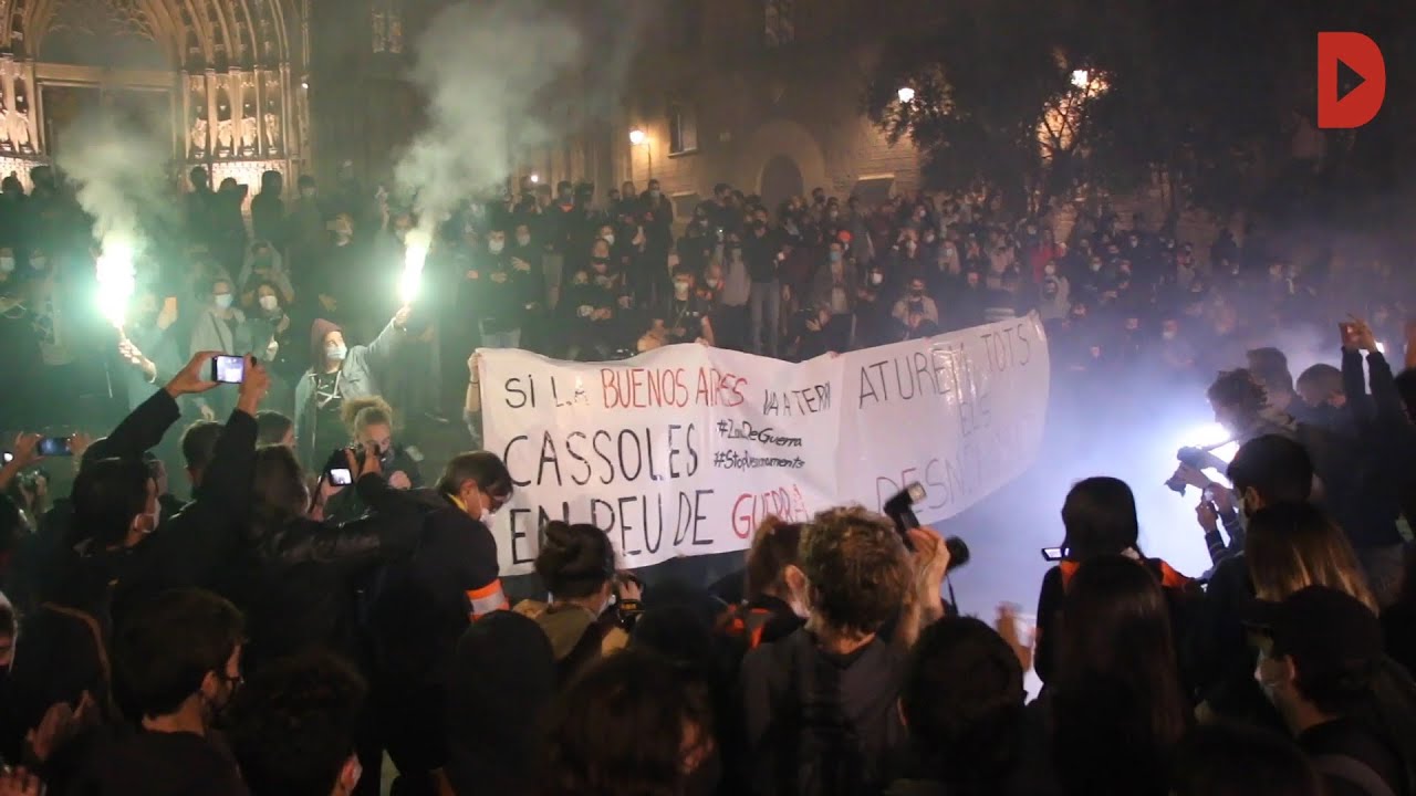 Milers de manifestants denuncien a Barcelona que els desnonaments són una 