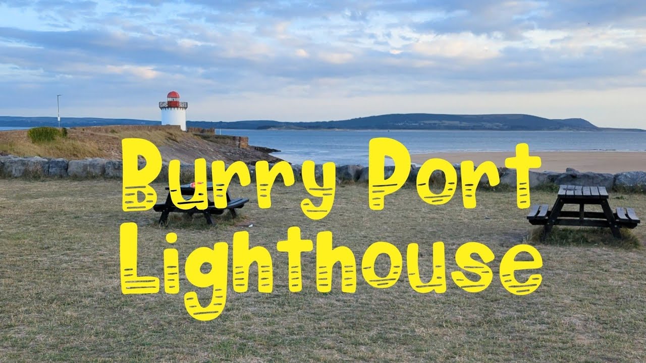 Evening stroll at Burry Port Lighthouse #BurryPort