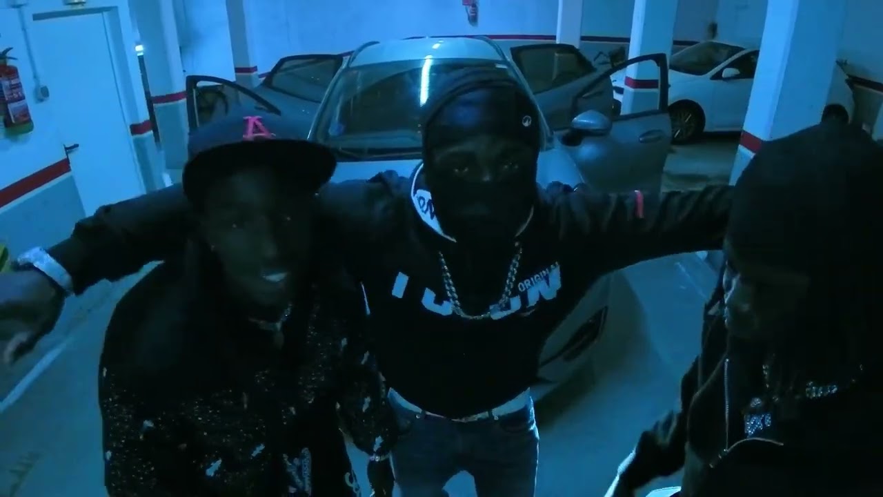 Muha33 - VENGO DE LA CALLE (Official Video) Spanish Drill 