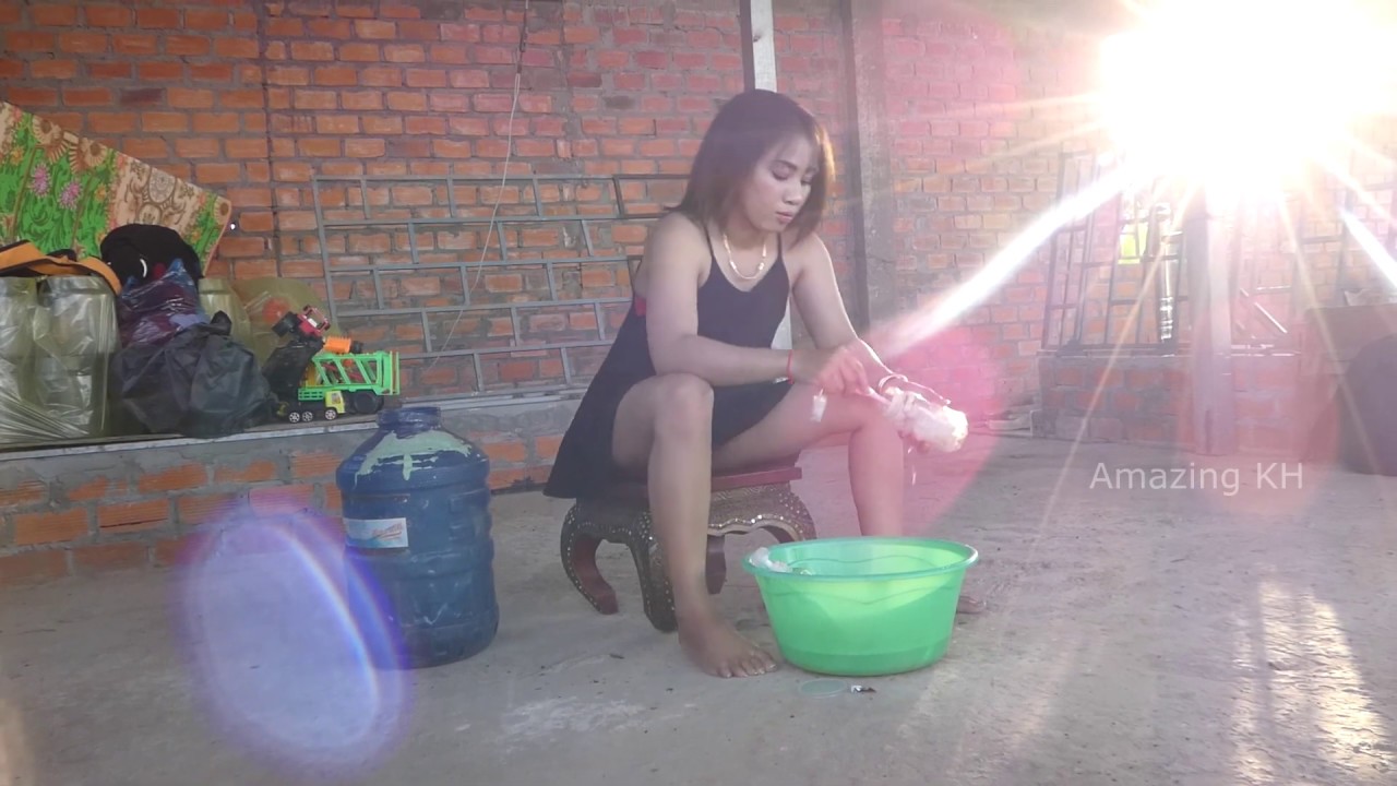 Morning Routine Mom Cleaning house at home stay alone