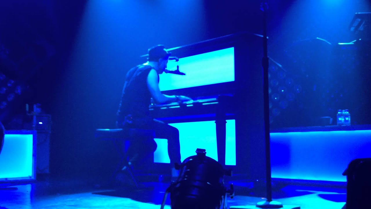 OneRepublic - Apologize / Same Love / We Found Love / Yellow Cover (LIVE in Melbourne 2013)