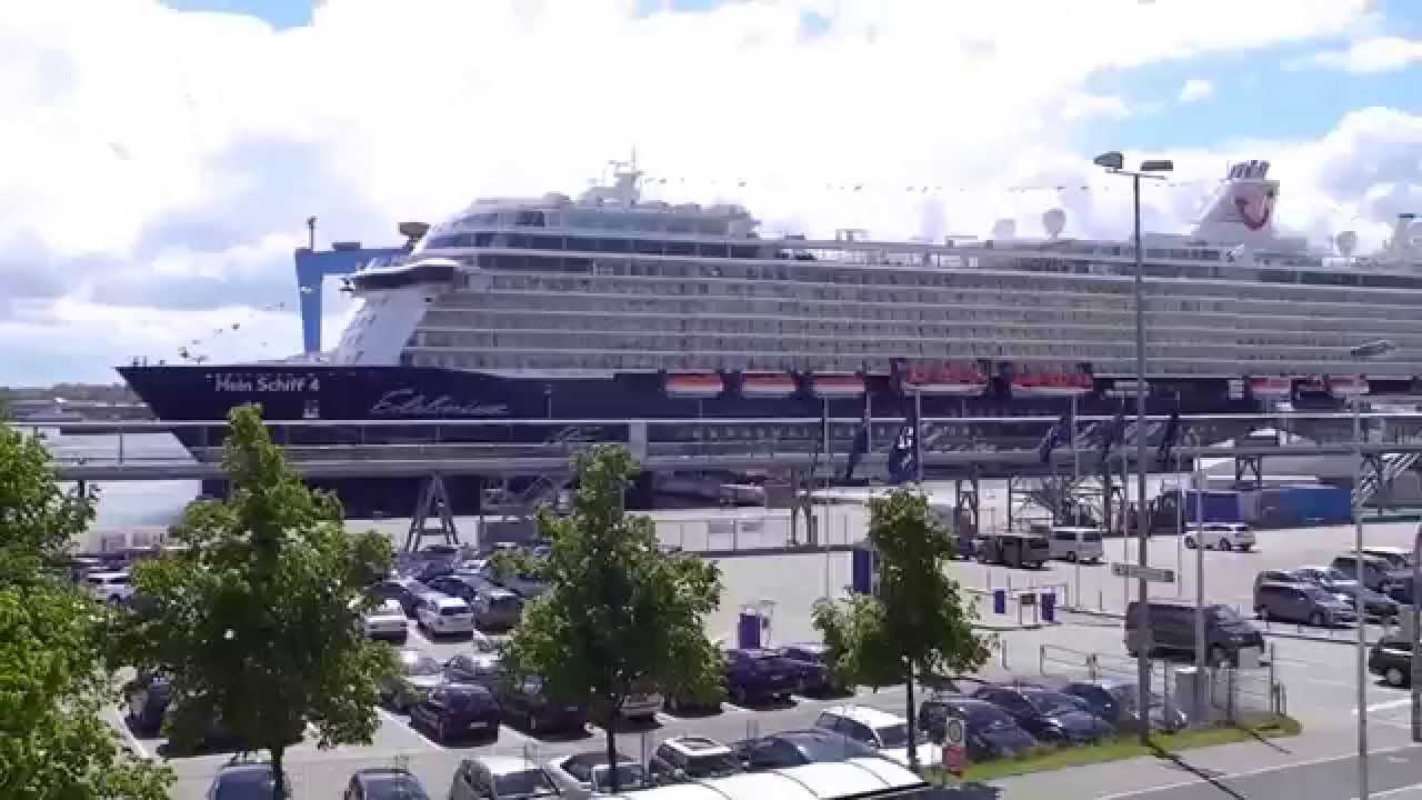 Mein Schiff 4   -  Ostseekai Kiel  -