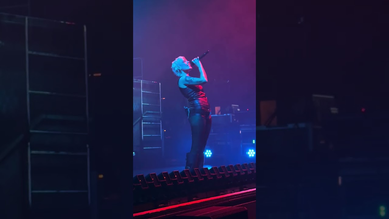 Halsey Colors live from Paris 27/01/26