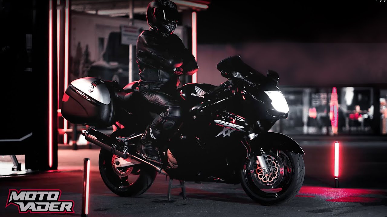 Honda CBR XX 1100 Super BlackBird - bikeporn.
