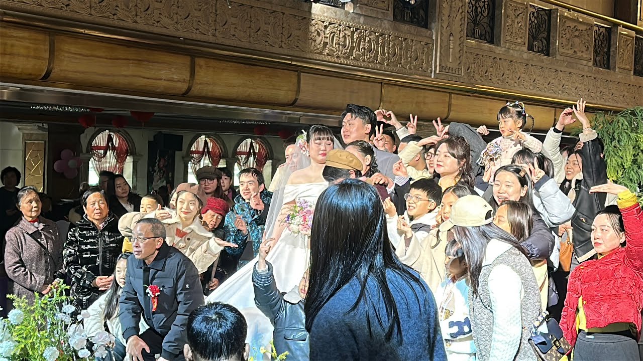How Chinese celebrate marriage live  @poorvajichina 