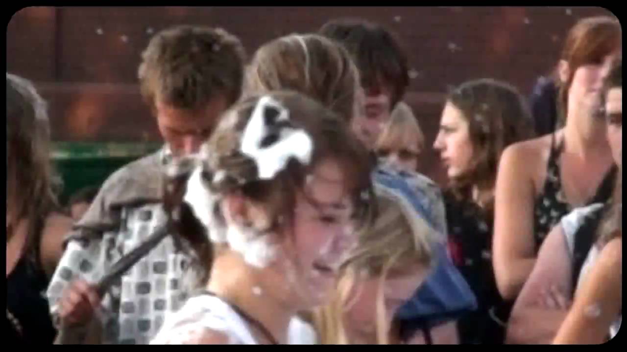 OSTRÓDA REGGAE FESTIWAL 2009 TAŃCE W PIANIE !! TAK BYŁO !!!