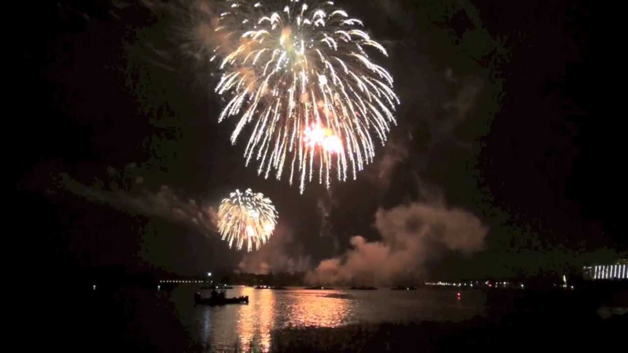 2013 New Years Eve Walt Disney World 'Fantasy In The Sky Fireworks' HD 1080p