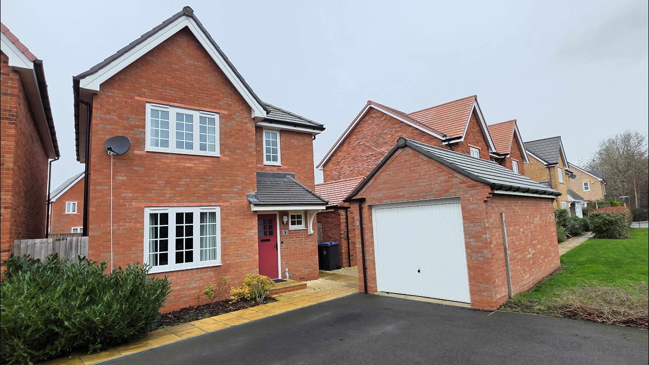 Moorhen Grove, Southam 