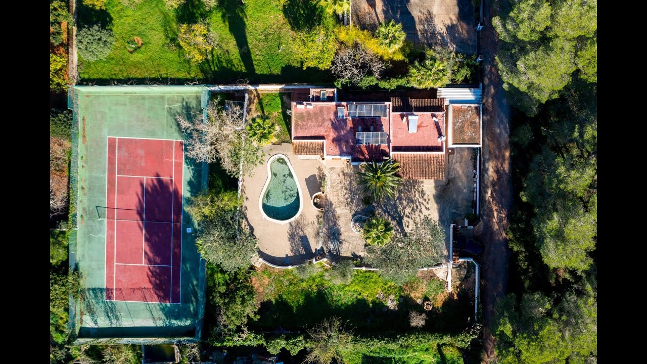 Traditional Ibiza Home with Tennis Court in Santa Gertrudis. Relocation Ibiza
