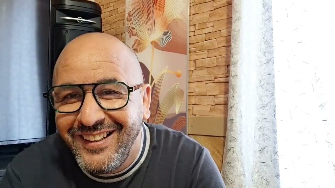 البوليس دخلوا في ولد البدويه  وسرقوا لا للحكرة وهذه هي القضيه