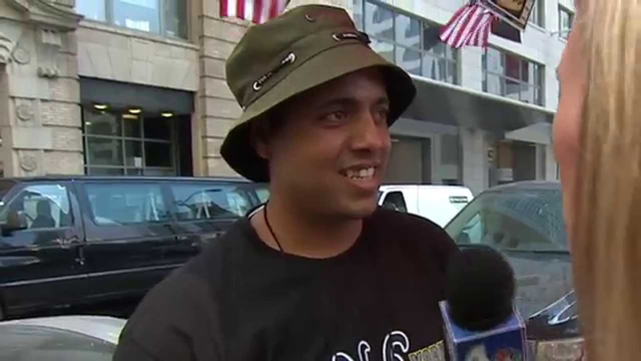 Hotdog vendor rips off customers at Ground Zero - NBC News New York