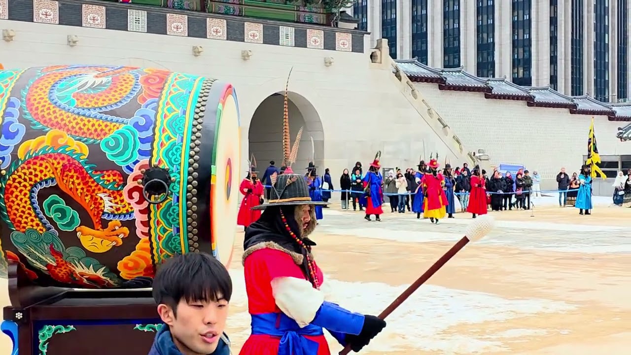 왜 현대 음악이? 광화문 수문장 교대식, #경복궁, #광화문수문장교대식, #GwanghwamunGatekeeper'sShiftCeremony,