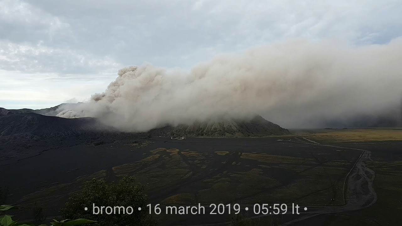 mt bromo eruption &bull; 16 march 2019 &bull; 05:59 lt