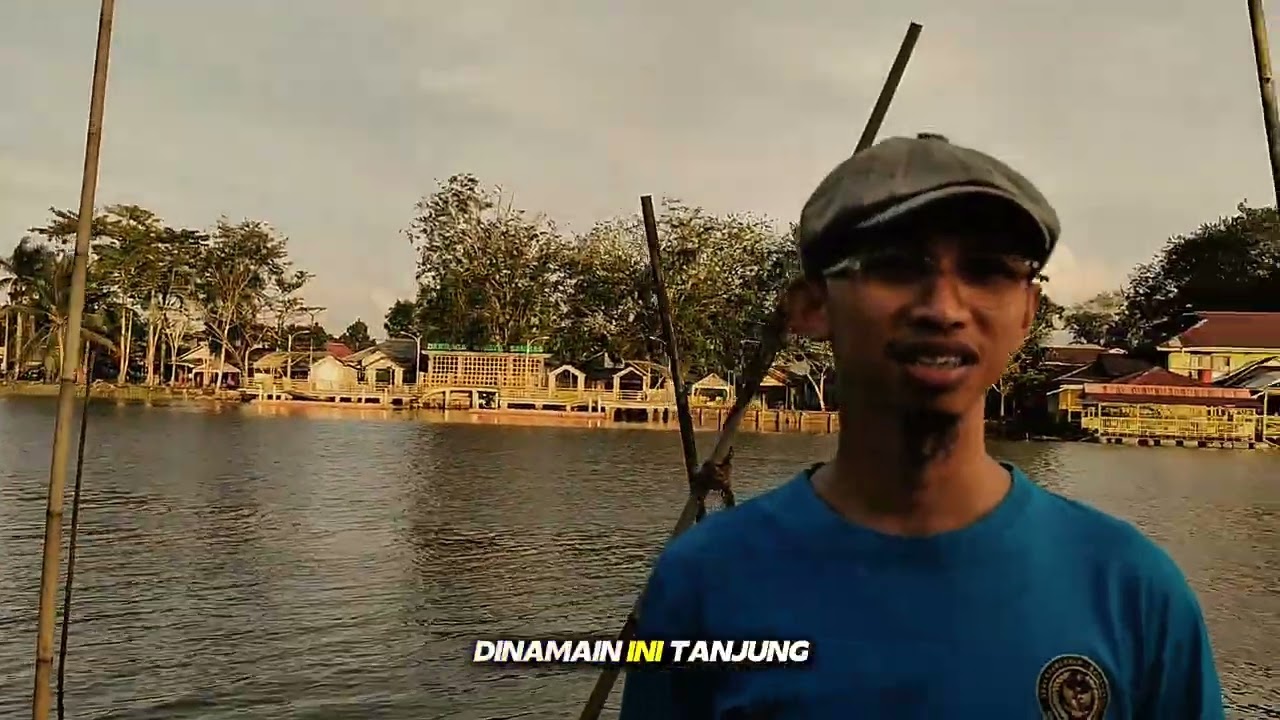 Susur Sungai Sore Hari Di Desa Tanjung Mekar Sambas