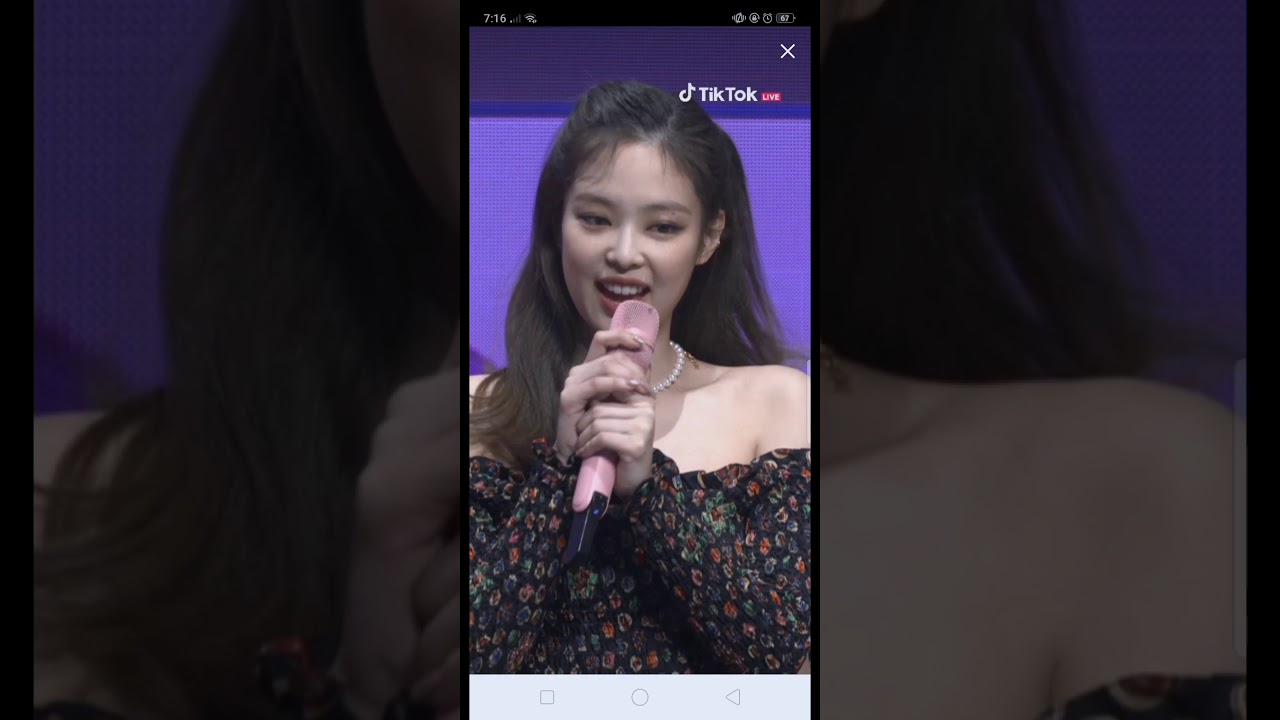 BLACKPINK Lisa Bad girl..?? | Tiktok Stage