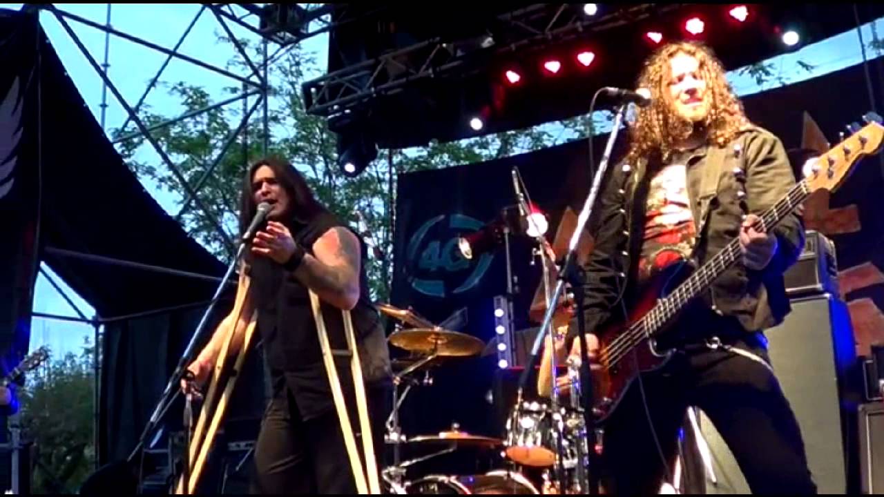 Helker - Resistir (live Metal Para Todos 5, 06-10-2012).