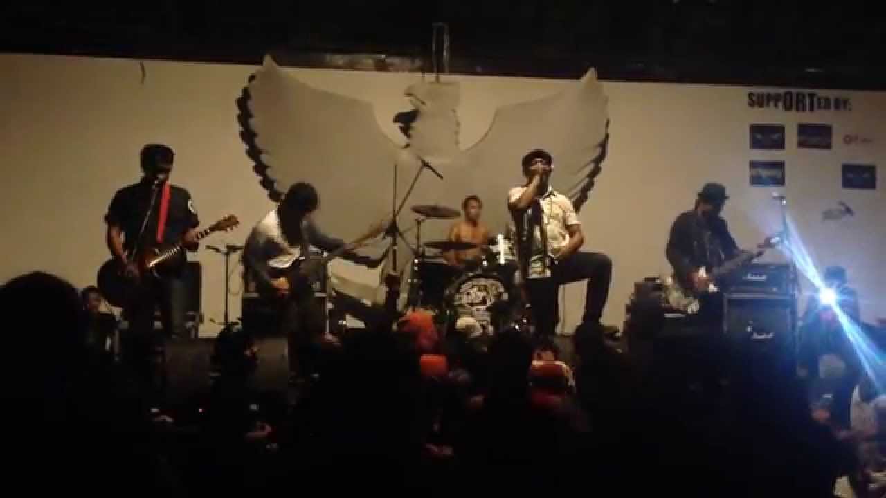 BEGUNDAL LOWOKWARU - WORKING CLASS